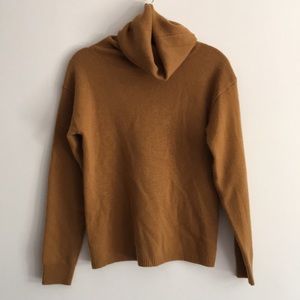 Wool/cashmere turtleneck